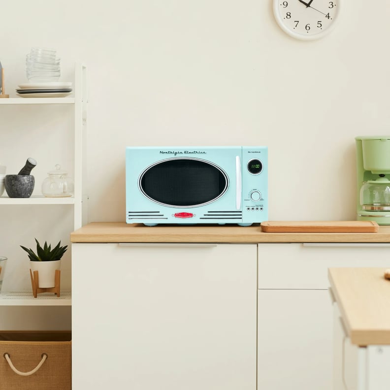 Nostalgia Retro 0.9 Cu. ft. 800-Watt Countertop Microwave
