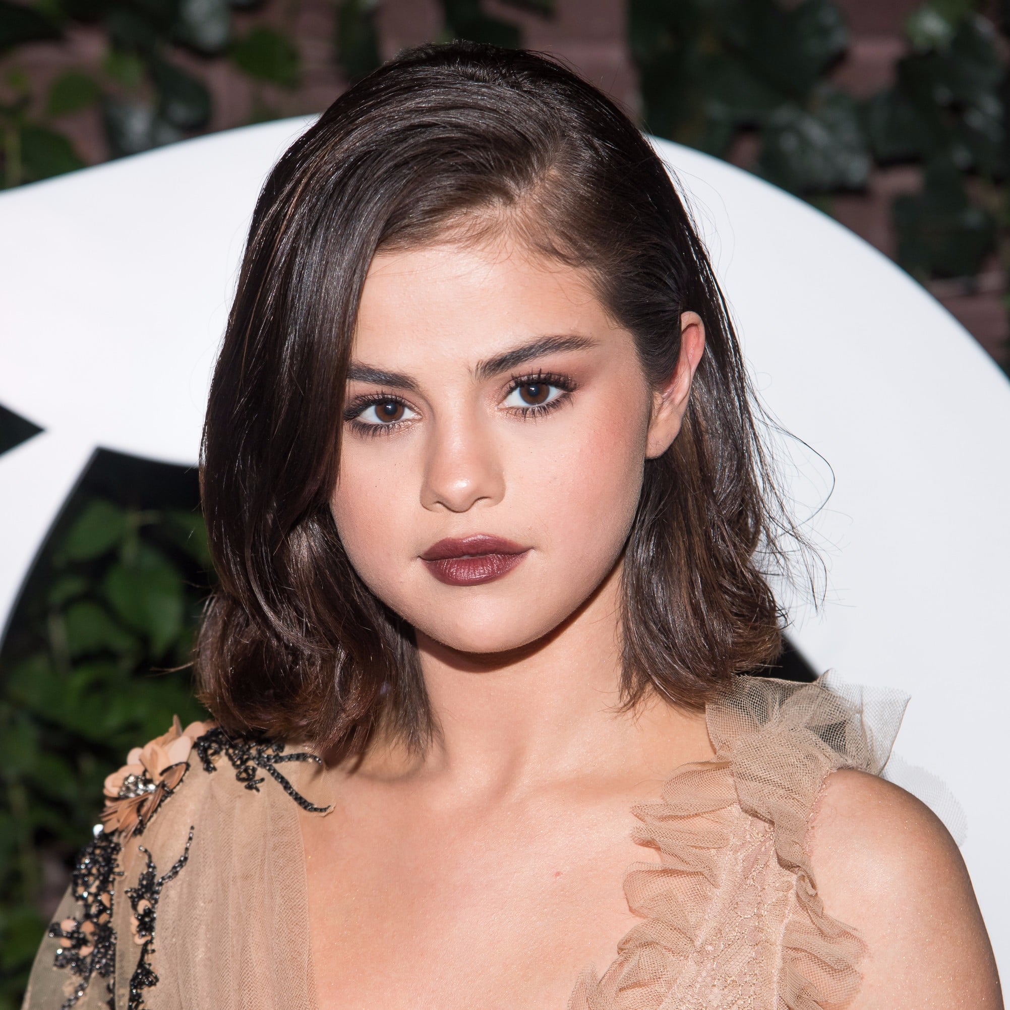 Best Midlength Celebrity Hairstyles Popsugar Beauty Middle East