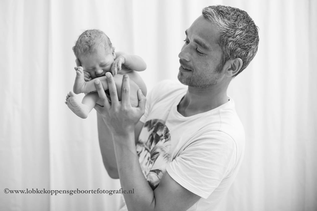 Photos of How Babies Fit Inside of Womb