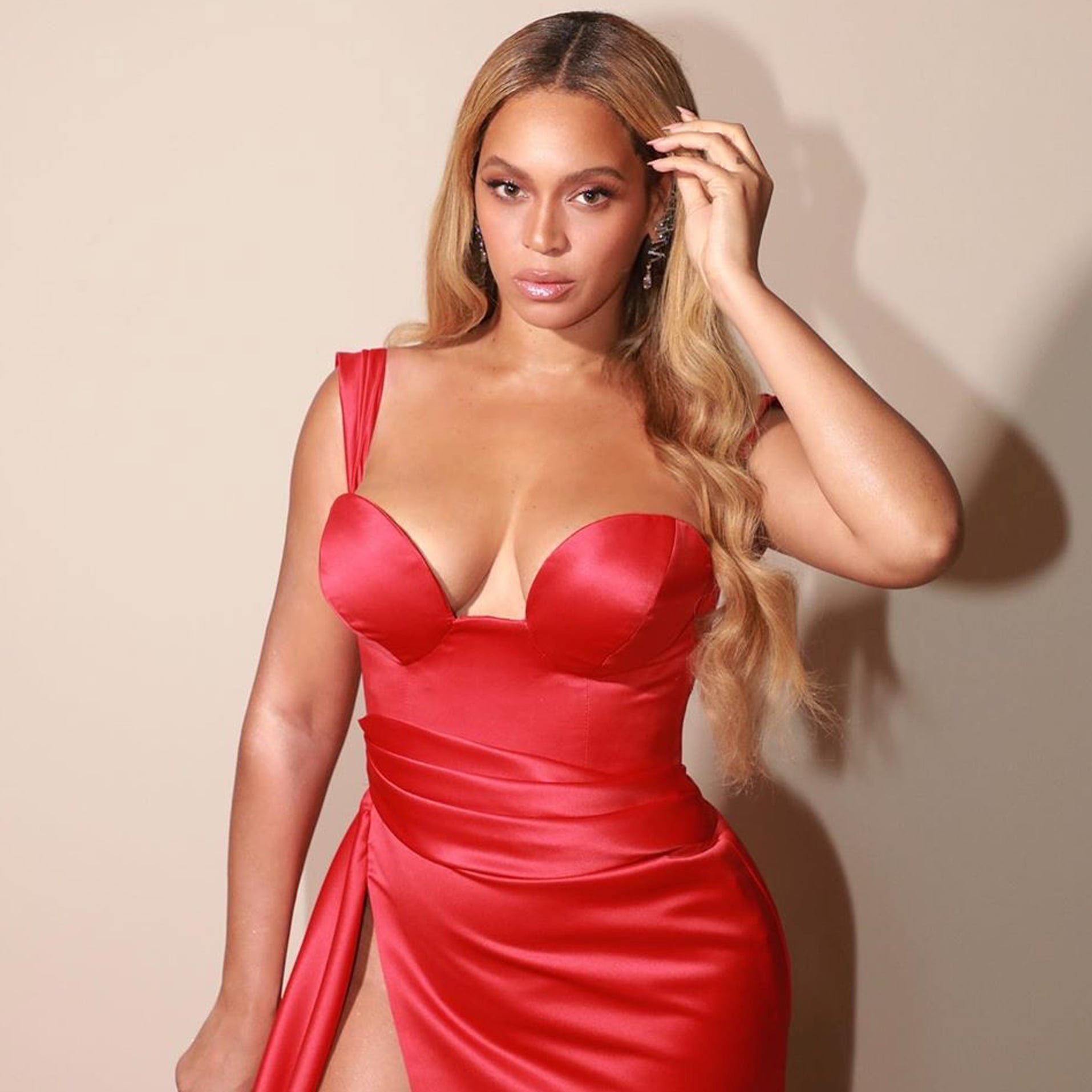 beyonce red dresses