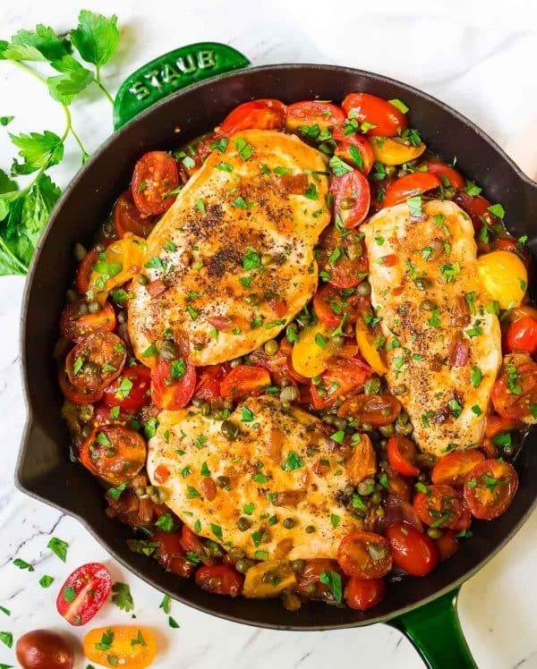 Simple Chicken and Tomatoes Skillet