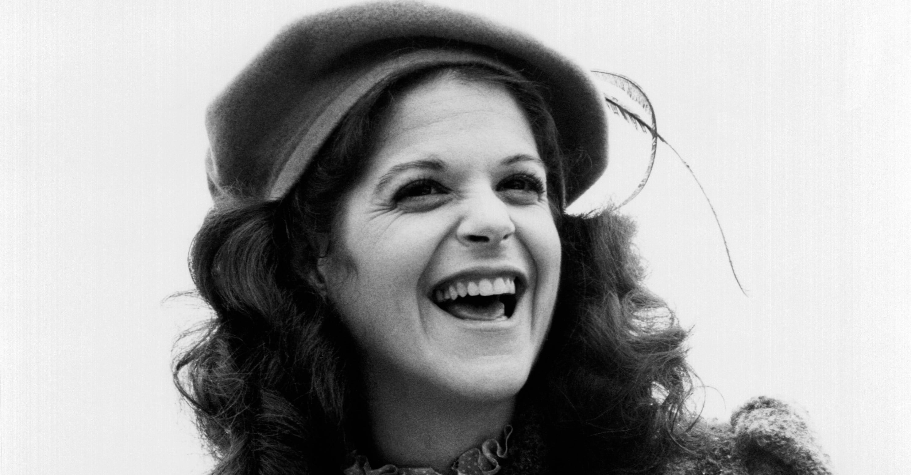 did gilda radner smoke cigarettes at age 5 Gilda Radner: Fearless Comedy Legend