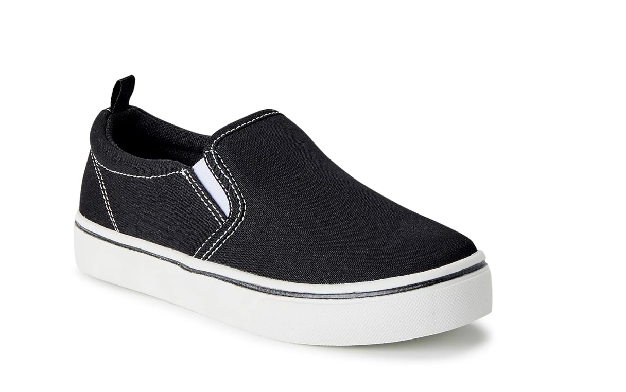 Best sneakers store on a budget