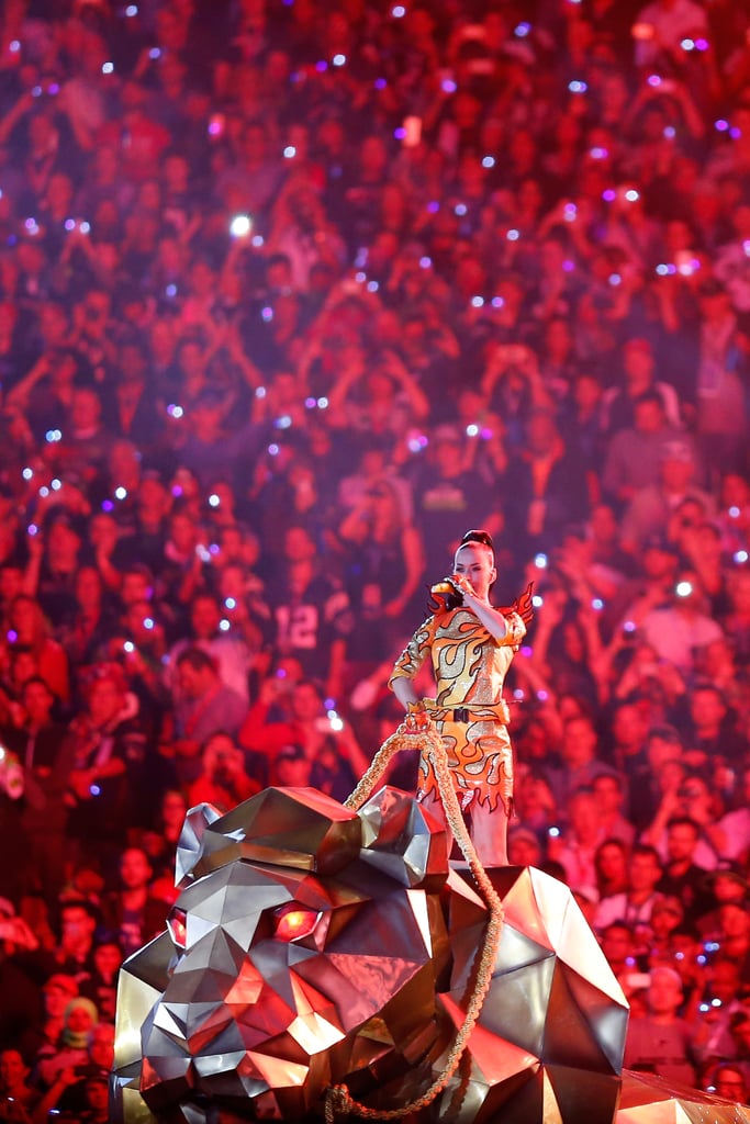 Katy Perrys Halftime Show At Super Bowl 2015 Pictures Popsugar Celebrity Photo 10 