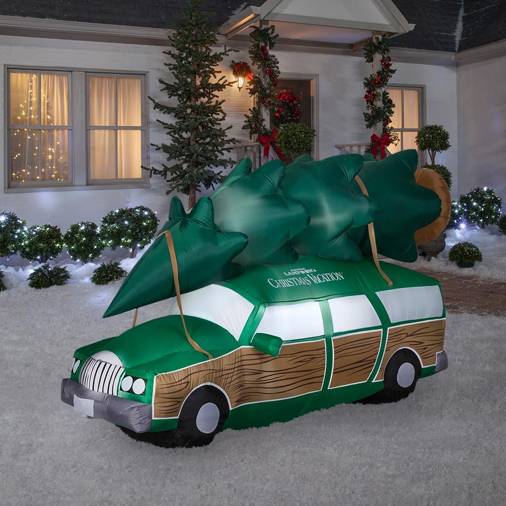 Christmas Vacation Inflatables | POPSUGAR Family Photo 4