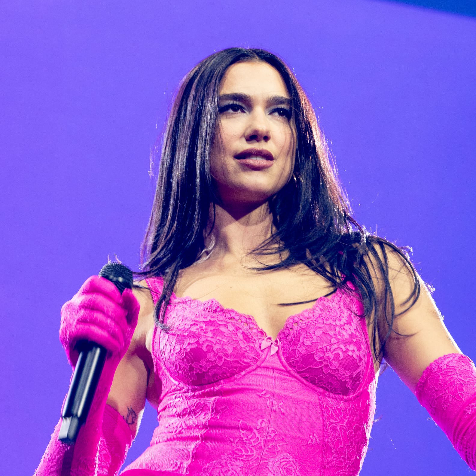 dua-lipa-wearing-pink-valentino-suit-and-bra-on-instagram-ps-fashion