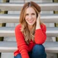 Photo of author Rachel Hollis