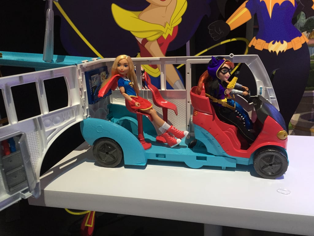 dc super hero bus
