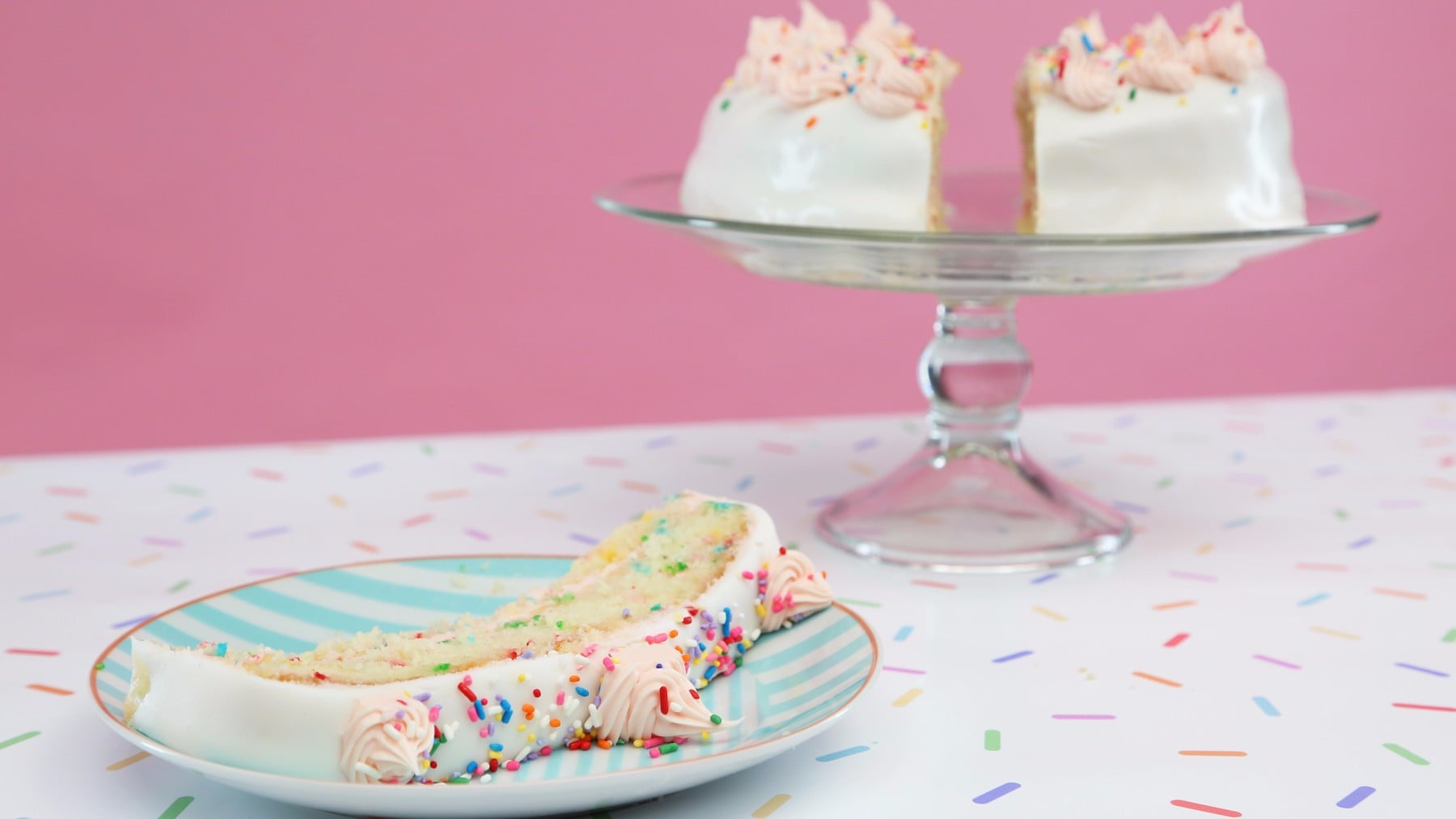 You've Been Cutting Cakes Wrong, but We Can Teach You the Right Way