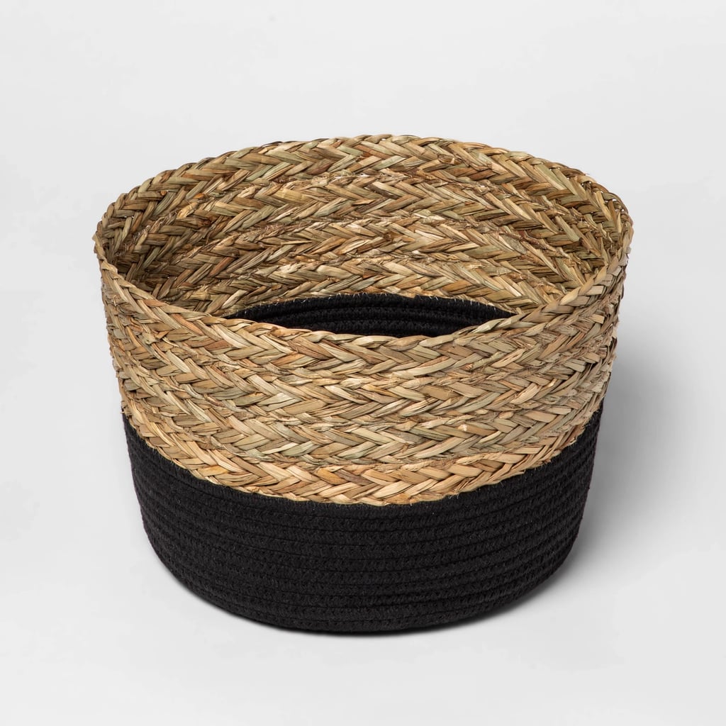 Round Basket in Braided Matgrass