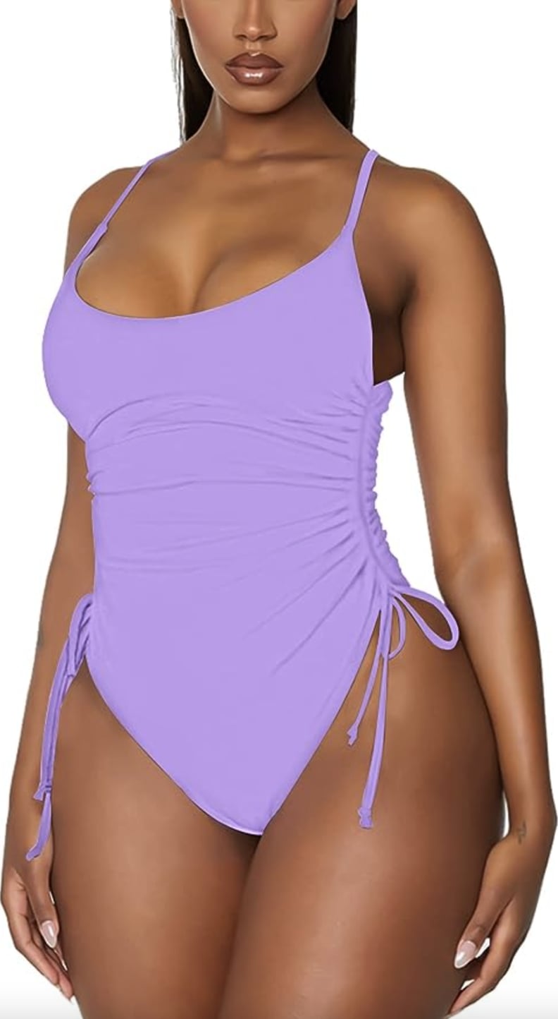 商店类似的紫色连衣裙的泳衣
