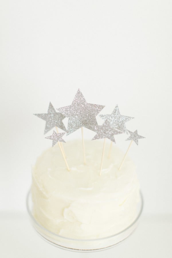 DIY GLITTER STAR CAKE TOPPERS