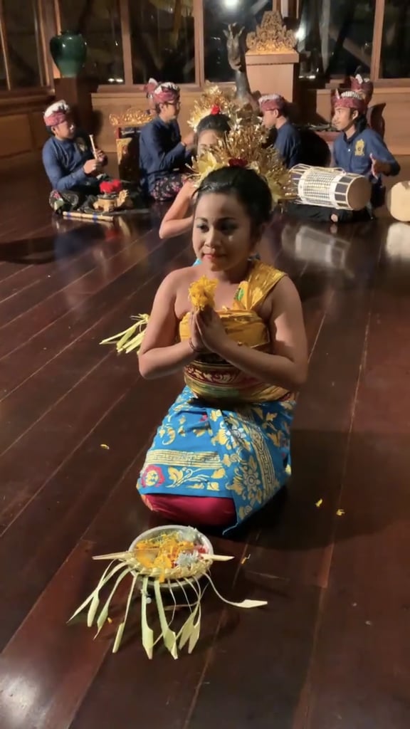 Kim Kardashian And Kanye Wests Holiday Photos In Bali 2019