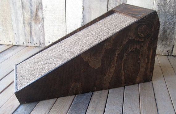 Wood Cat Scratcher