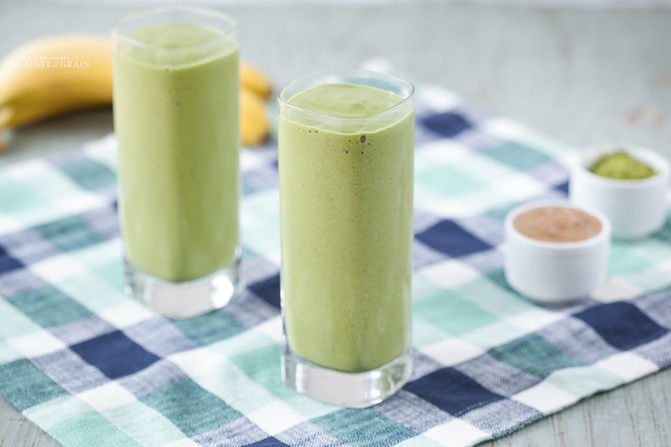 Almond Matcha Superfood Smoothie