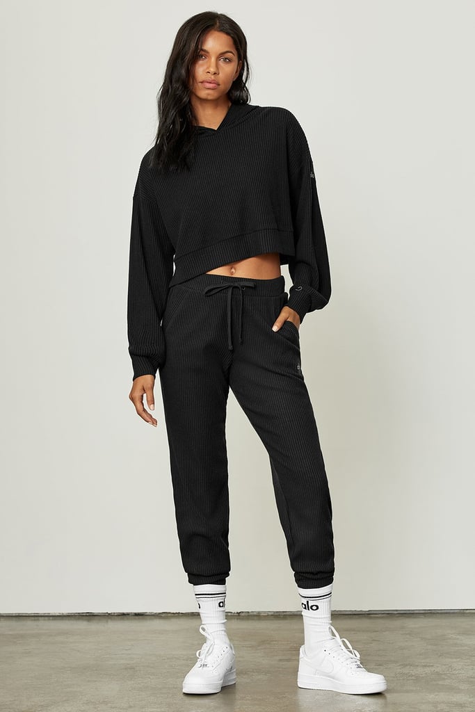 Cozy Sweats: Alo Muse Sweatpants | The Best Wellness Products | 2022 ...