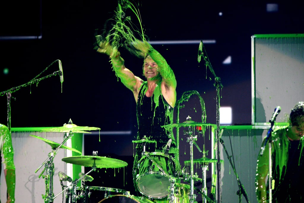 How was drummer Ashton Irwin supposed to play in that mess?