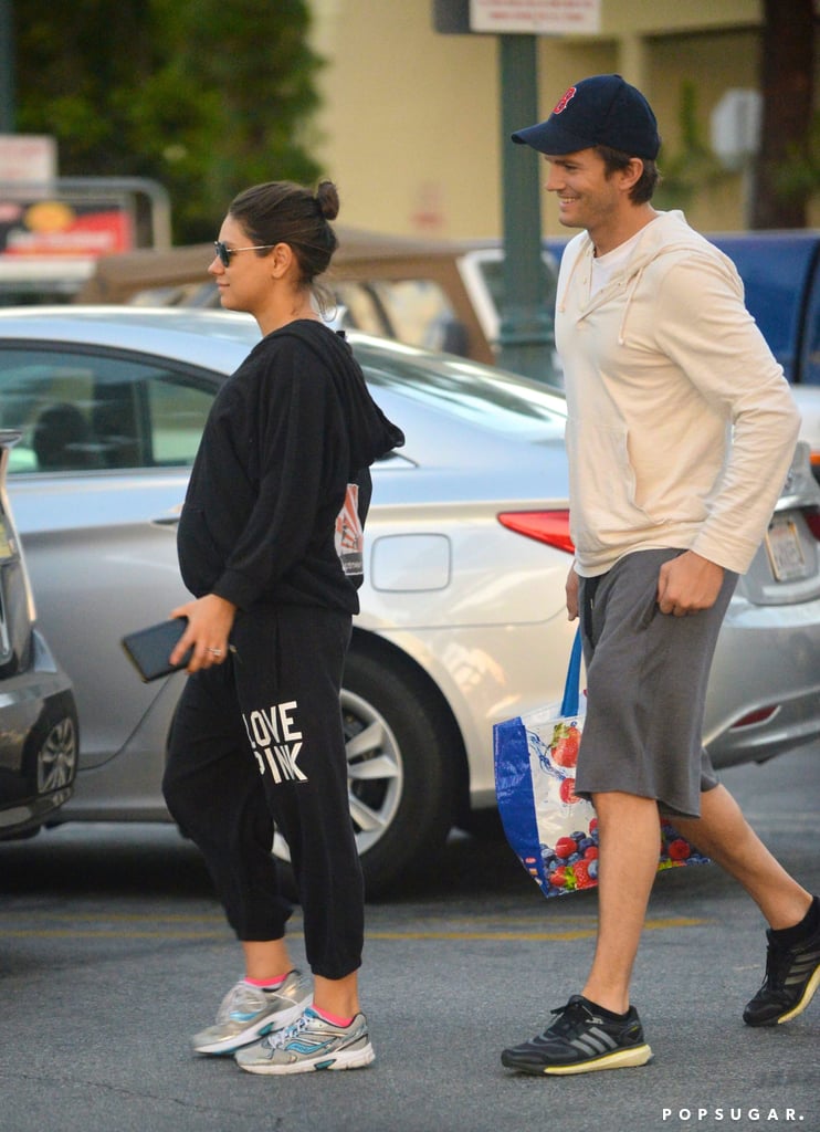 Pregnant Mila Kunis and Ashton Kutcher Go Grocery Shopping