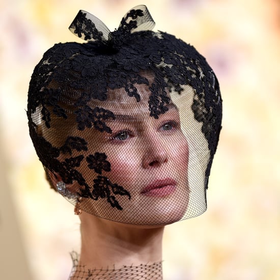 Rosamund Pike's Veil Secret on the Golden Globes Red Carpet