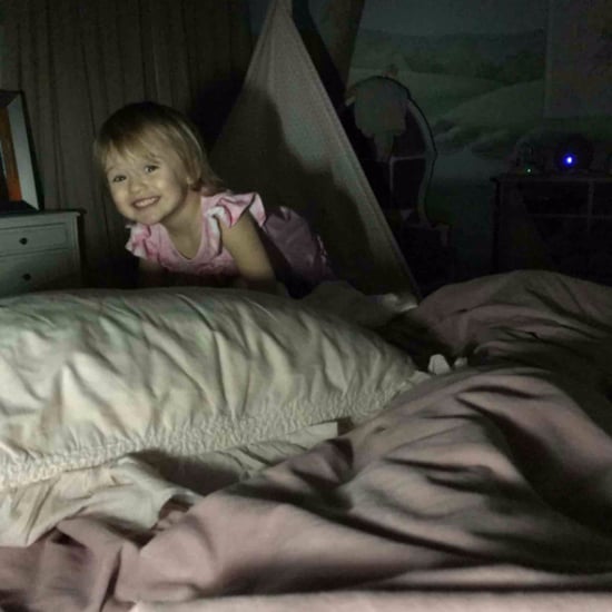 Kelly Clarkson Has Sleepover With Daughter
