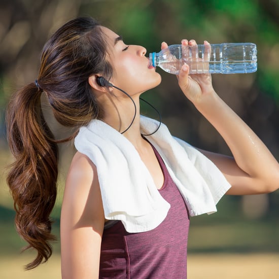 هل يمكن لشرب الماء أن يعزز عملية الأيض?