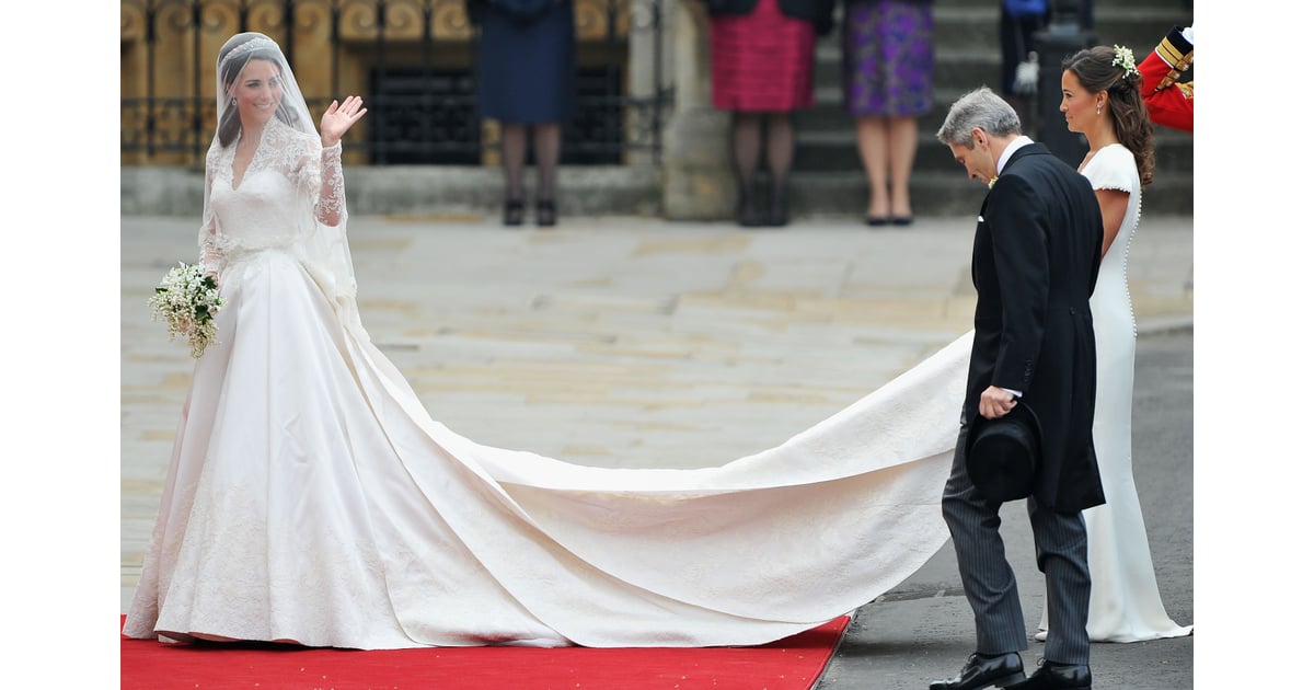 Kate middleton alexander mcqueen wedding dress hotsell