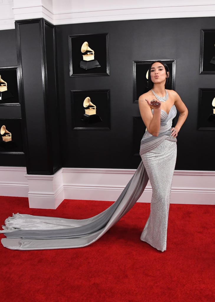 dua lipa red carpet grammys 2019