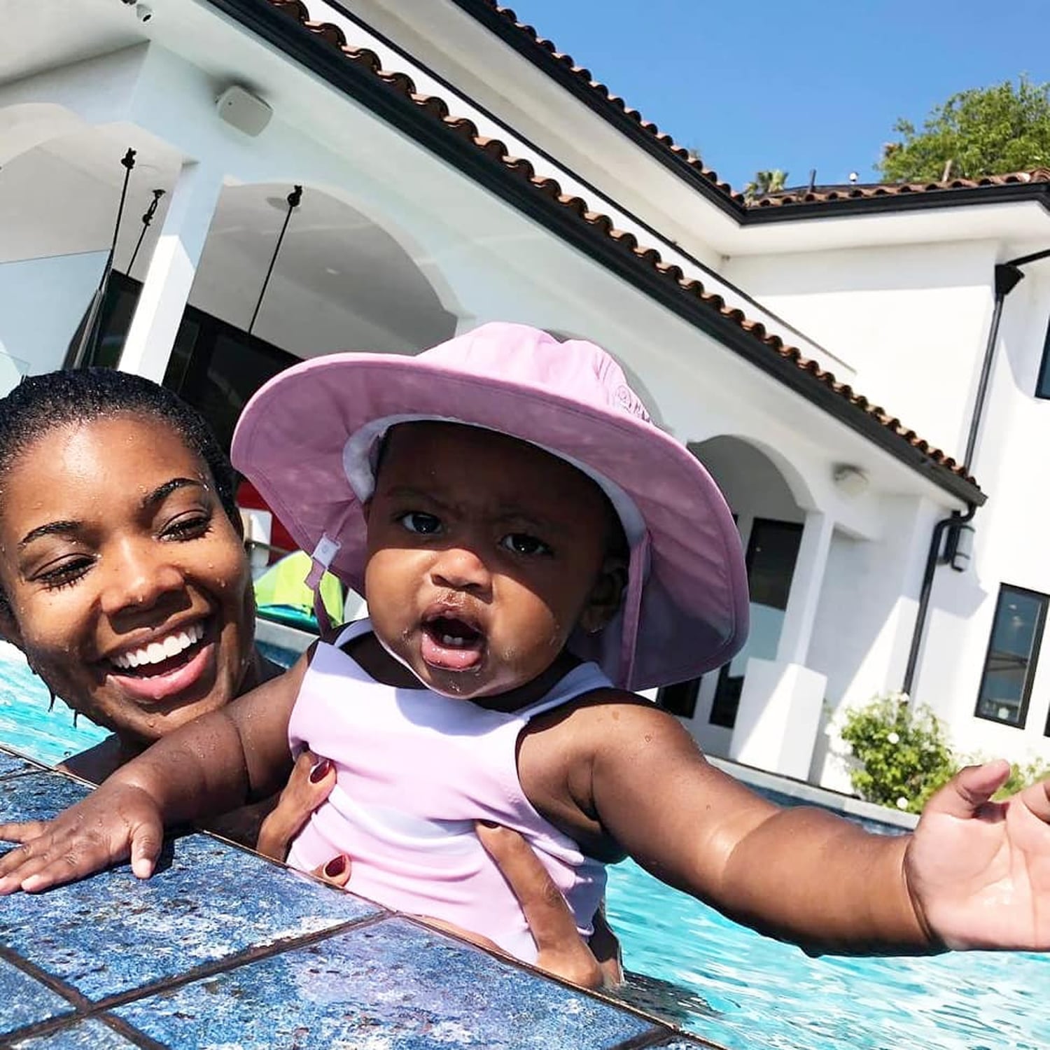 Gabrielle Union S Daughter Kaavia James Swimming Popsugar Family