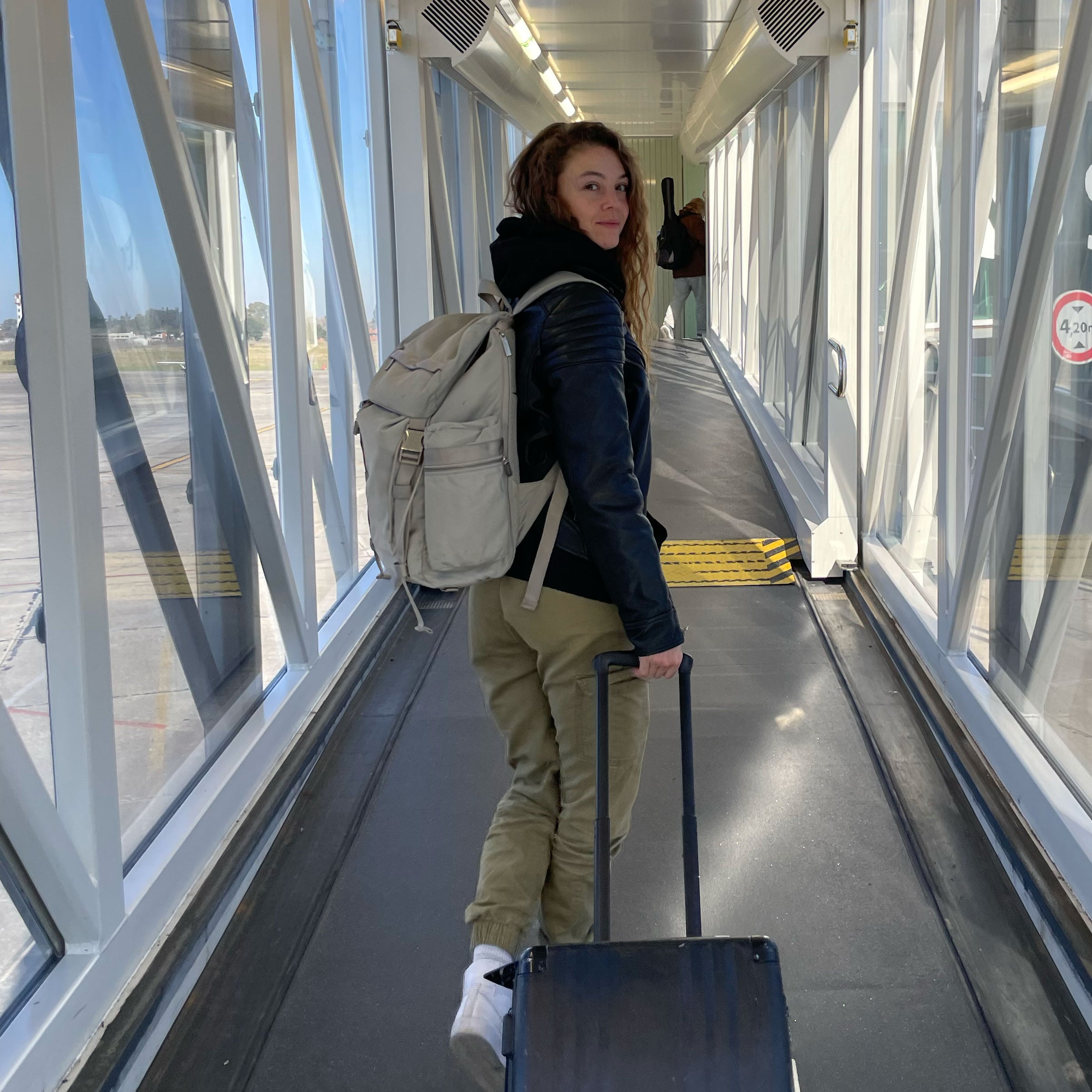 Storr 25L Travel Backpack – Carry-On Backpack