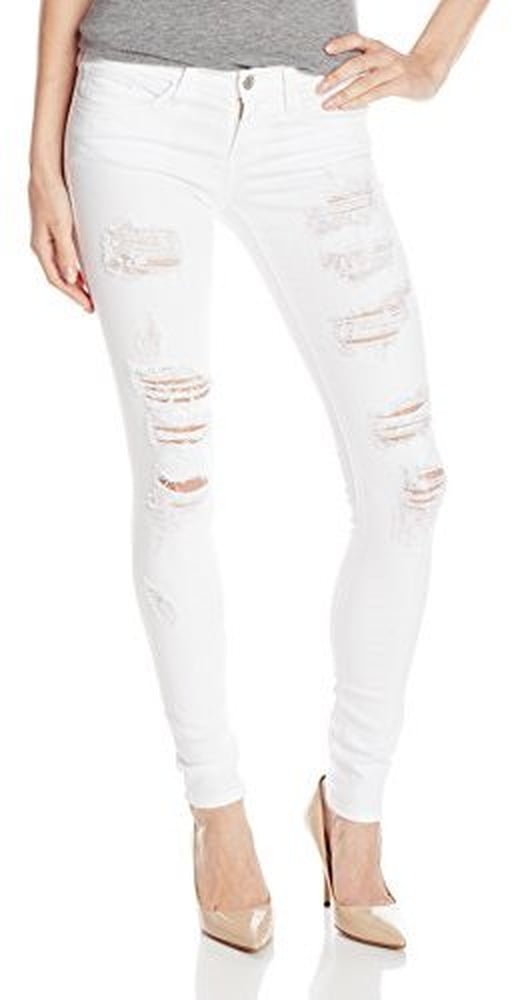 Gigi Hadid Wearing White Jeans at Basketball Game | POPSUGAR Fashion