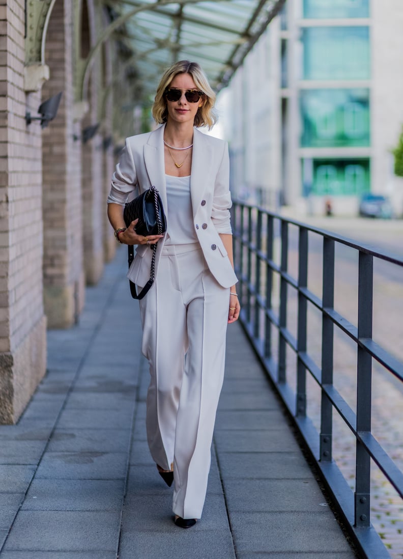 A perfectly tailored Summer suit