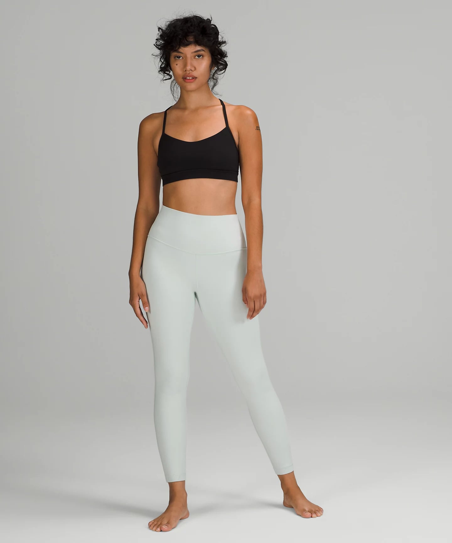 Neutral Leggings: Girlfriend Collective Compressive High-Rise Legging, The  Deals Aren't Over — Shop These 32 Cult-Favourite Workout Clothes, All on  Sale!