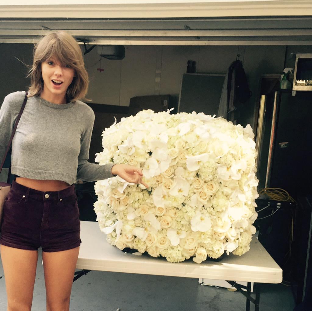 Kanye West Sends Taylor Swift Flowers POPSUGAR Celebrity kanye-west-sends-taylor-swift-flowers-popsugar-celebrity