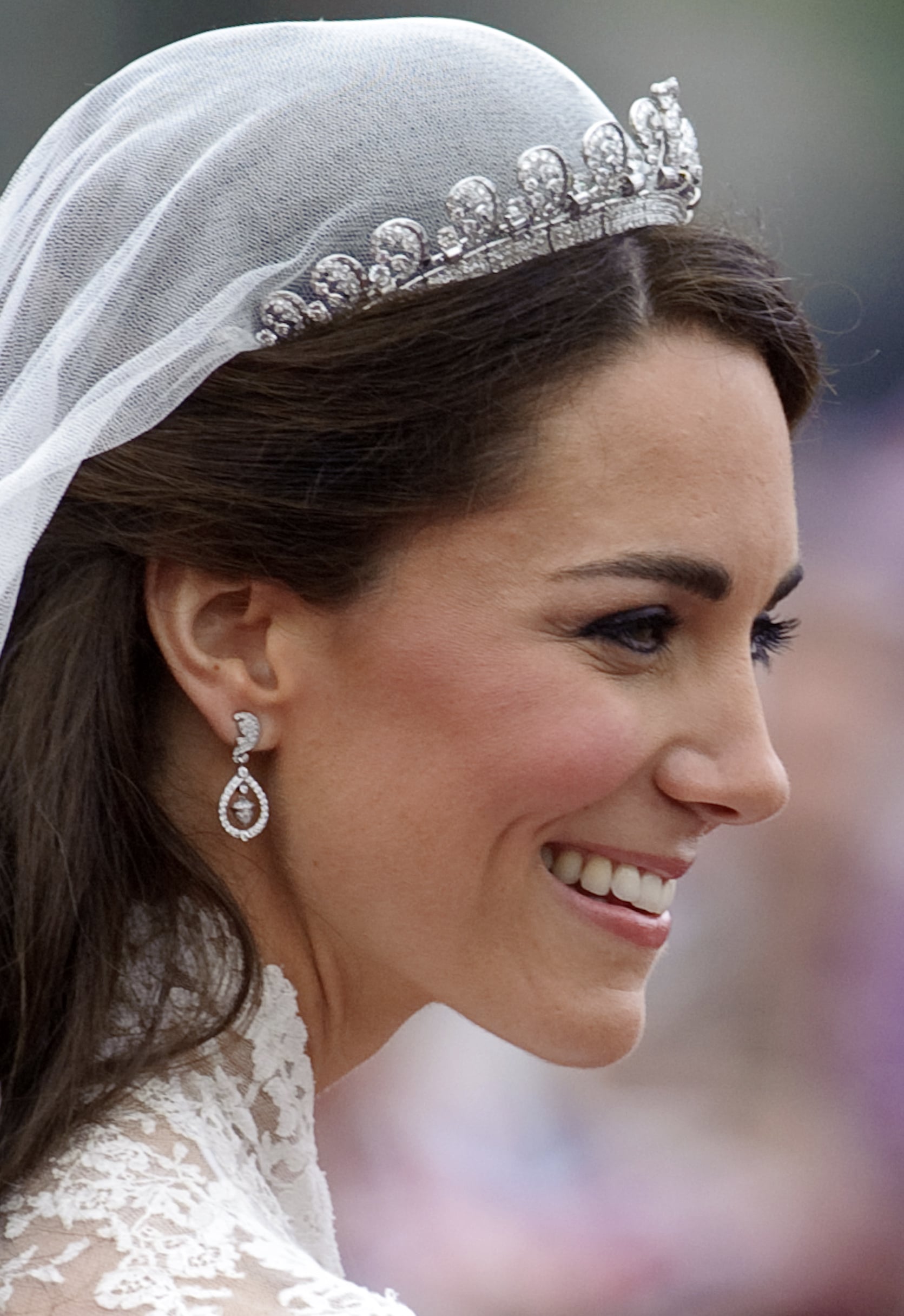 Share 79+ kate middleton earrings today - esthdonghoadian