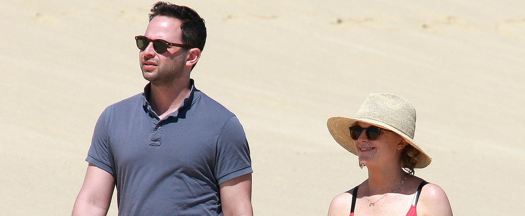 Amy Poehler and Nick Kroll's Beach Vacation | Pictures