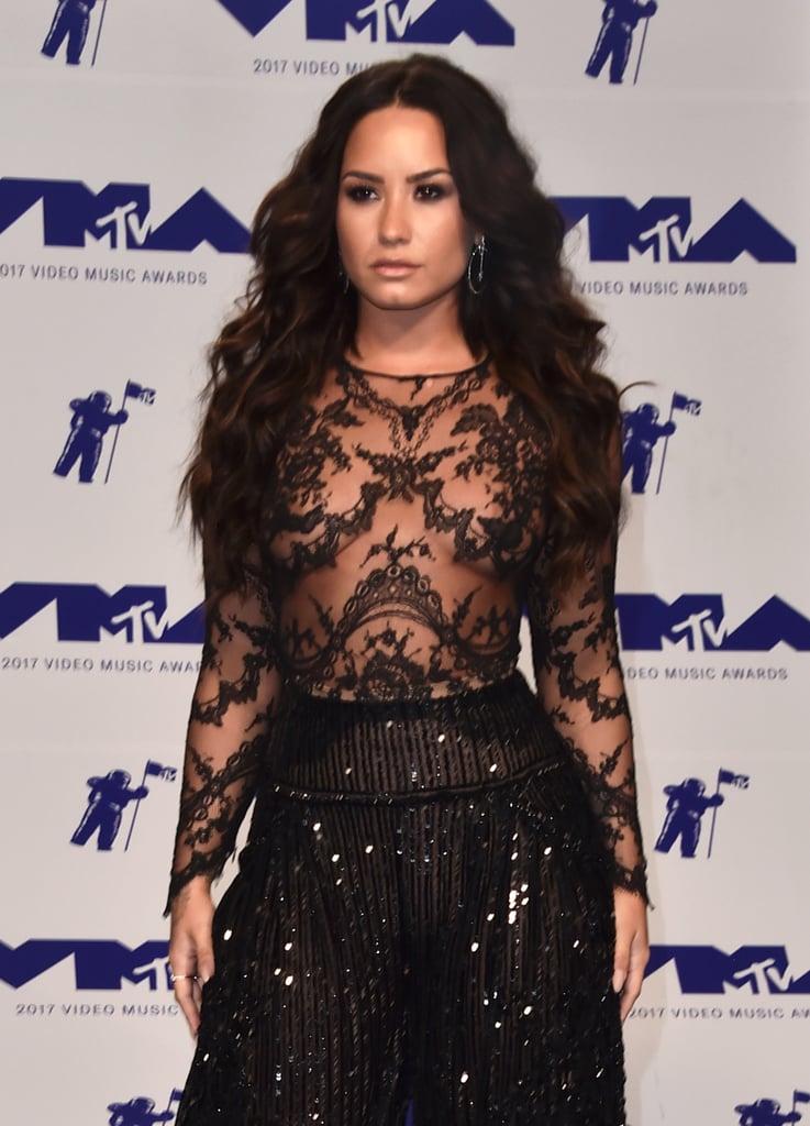 Demi Lovato's Harem Pants at the MTV VMAs 2017