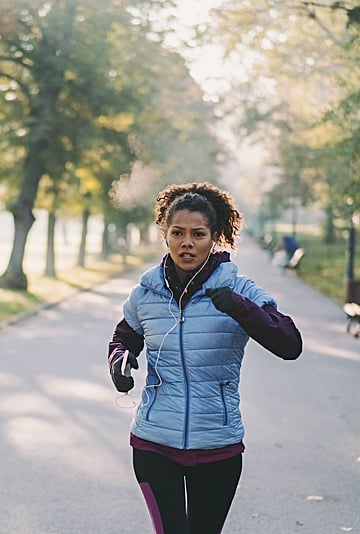 The Best Women's Winter Running Gear For Cold Weather 2021