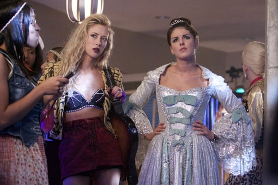 90210: Ivy and Annie | Best Halloween TV Episodes | POPSUGAR ...