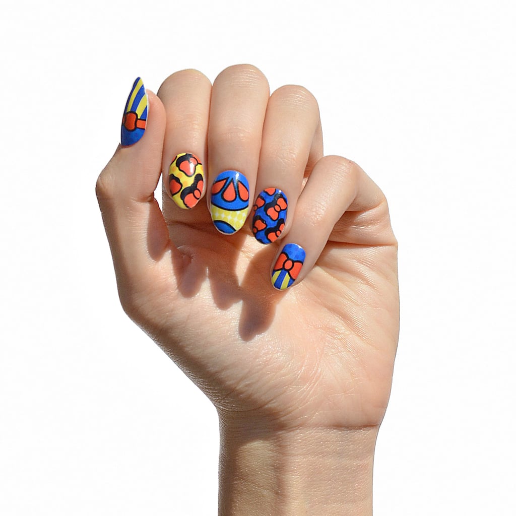 Snow white nails, hand painted : r/Nails
