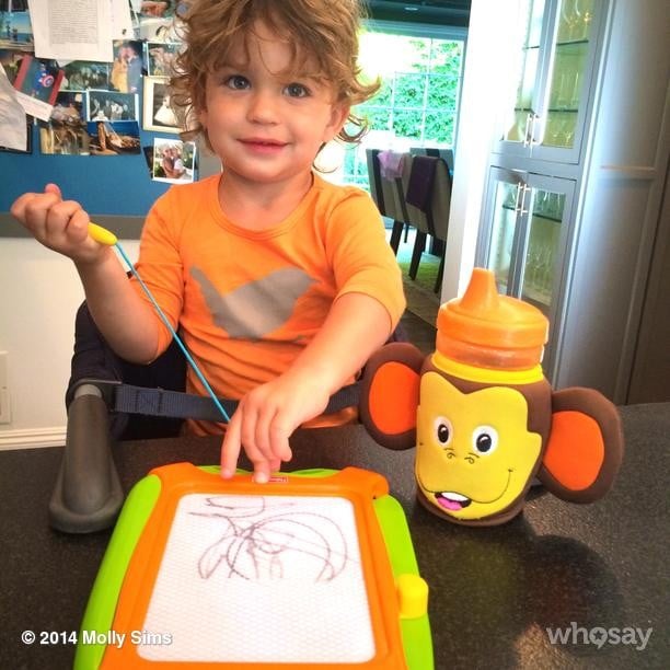 Molly Sims's son Brooks showed off his artistic talents. 
Source: Instagram user mollybsims