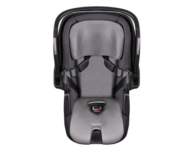 It has a norethread harness. How the 4Moms SelfInstalling Car Seat Works POPSUGAR Family