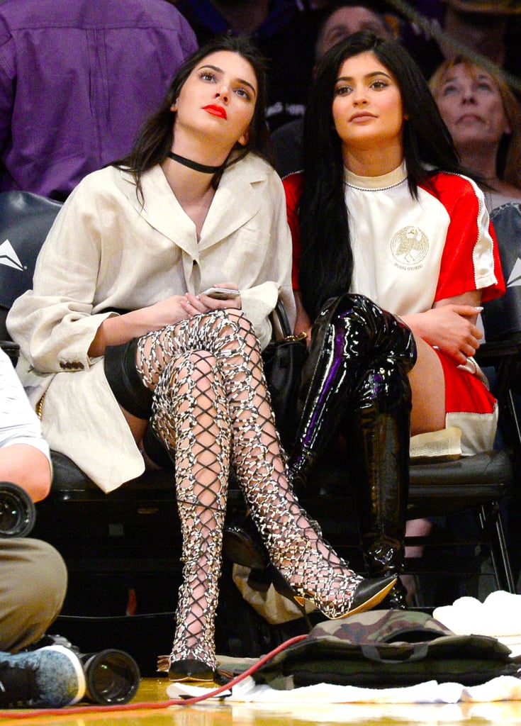 Stylish Sisters to Be For Halloween