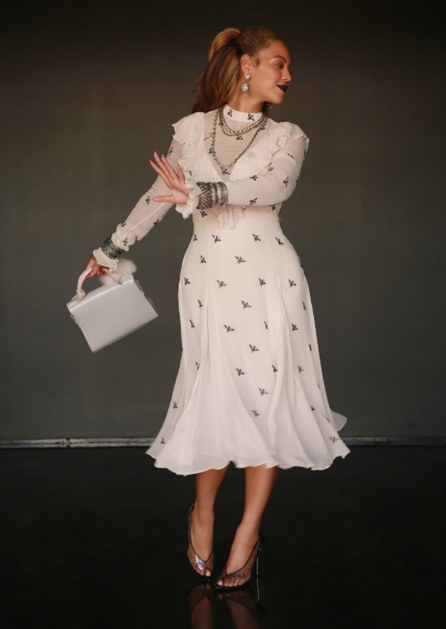 Beyoncé Wearing a White Dress With Birds | PS Fashion
