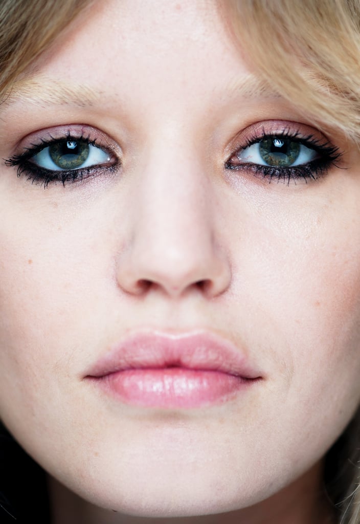 The "Reverse" Eyeliner Makeup Trend For Summer