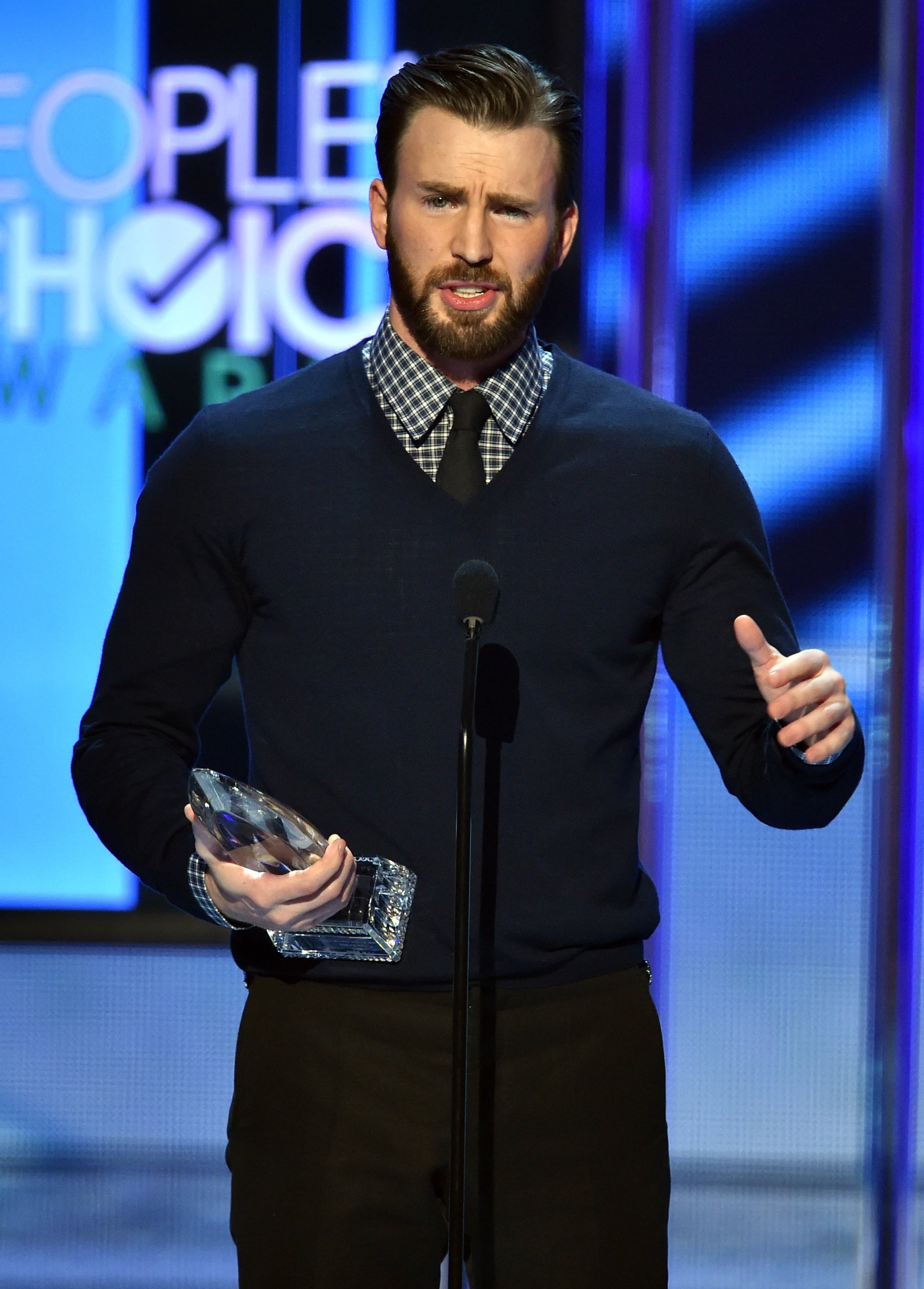 Chris Evans At The People S Choice Awards 2015 Popsugar Celebrity