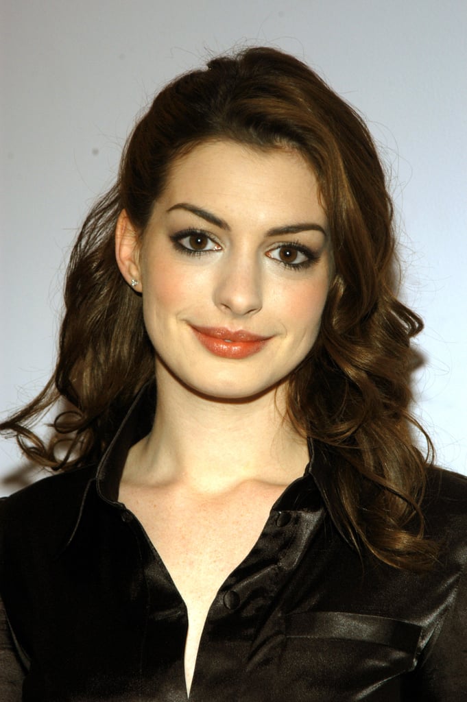 Anne Hathaway 2004 | Anne Hathaway Best Beauty Looks | POPSUGAR Beauty ...