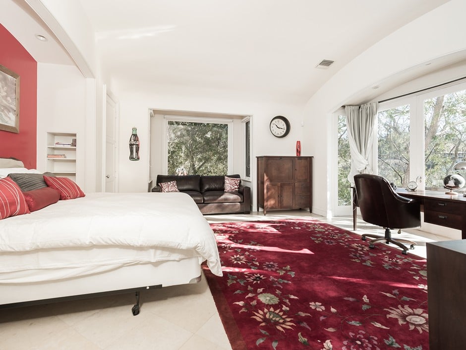 One Direction's Louis Tomlinson Buys a New Home in LA