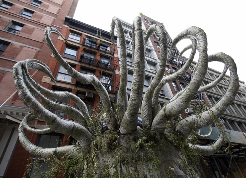 When a 20-foot Whomping Willow Popped Up in New York For the Release of Harry Potter and the Deathly Hollows