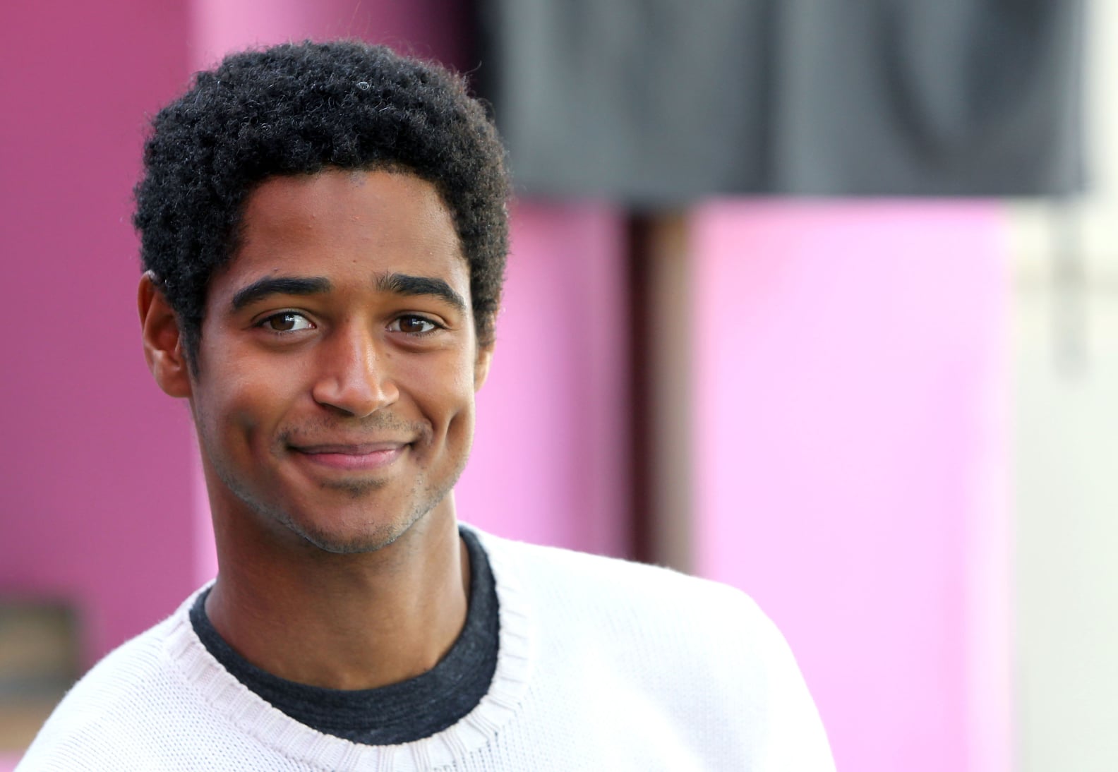 Hot Alfred Enoch Pictures | PS Celebrity