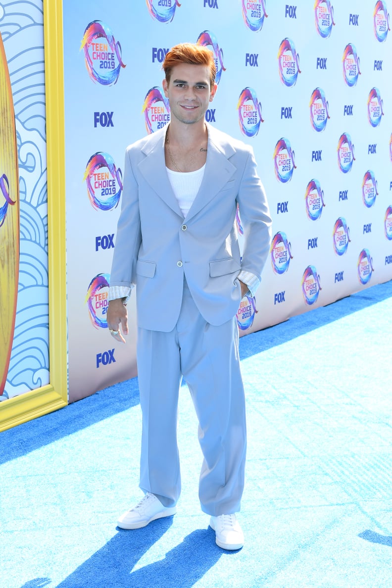 KJ Apa at the 2019 Teen Choice Awards